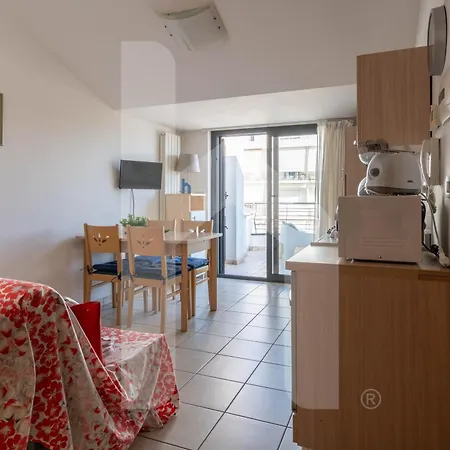 Homiday - Rendez Vous 2 Pineto