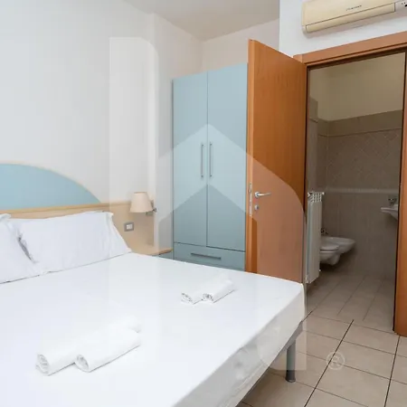 Apartman Homiday - Rendez Vous 2 *