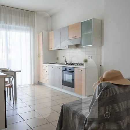 Homiday - Rendez Vous 2 Apartman Pineto