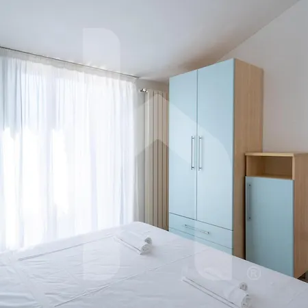 Apartman Homiday - Rendez Vous 2 Pineto