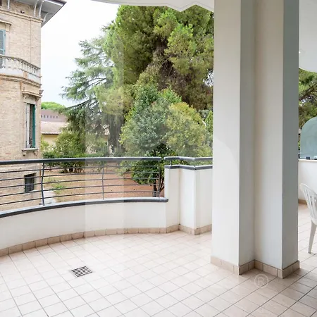 Apartman Homiday - Rendez Vous 2 Pineto