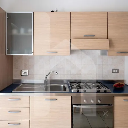 Homiday - Rendez Vous 2 *