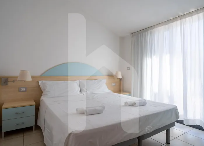 Homiday - Rendez Vous 2 *