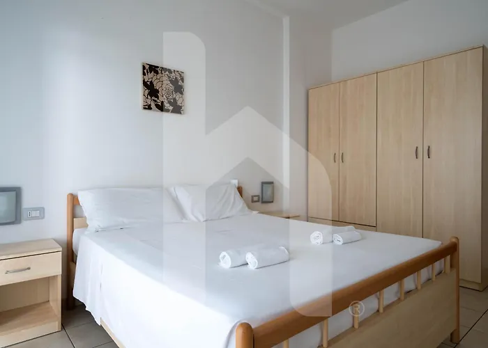 Homiday - Rendez Vous 2 Pineto